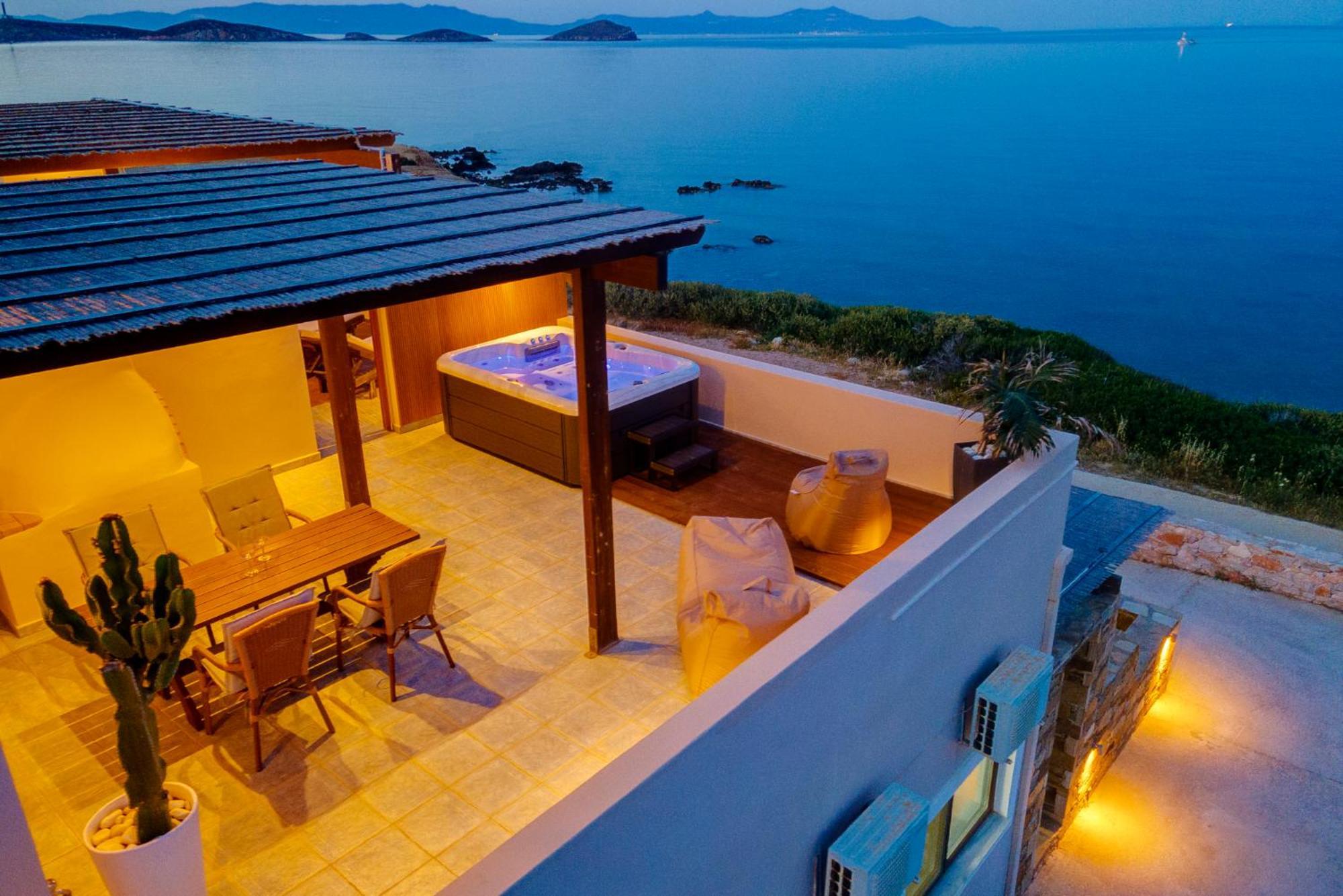 Lalari Beach Suites Vari  ภายนอก รูปภาพ