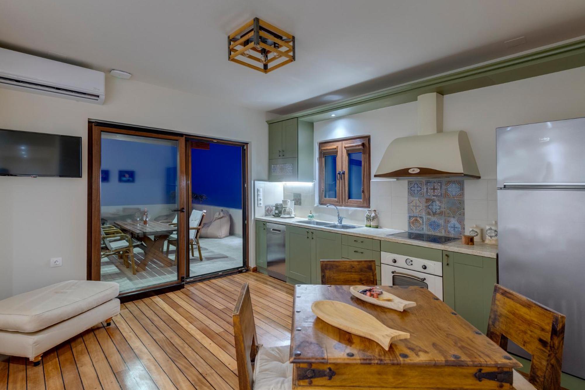 Lalari Beach Suites Vari  ภายนอก รูปภาพ